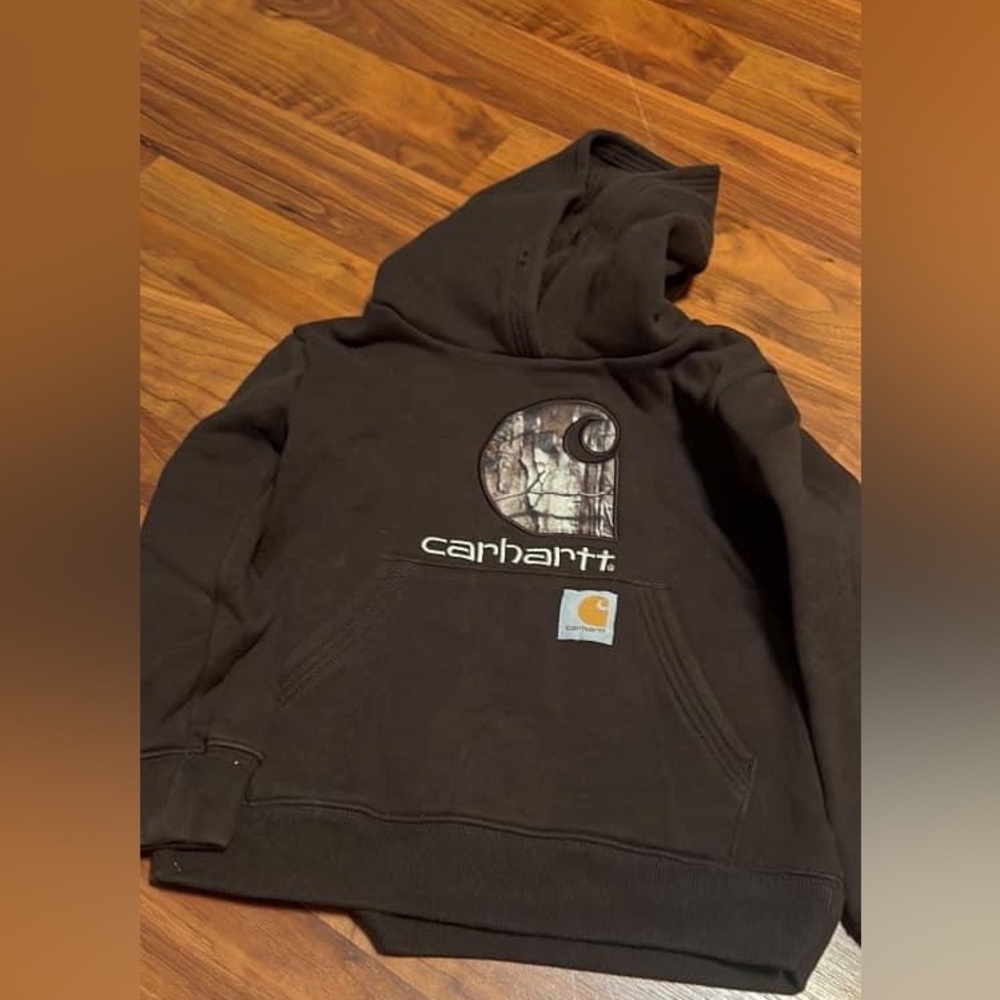 Carhartt sweatshirt 
Size 6
